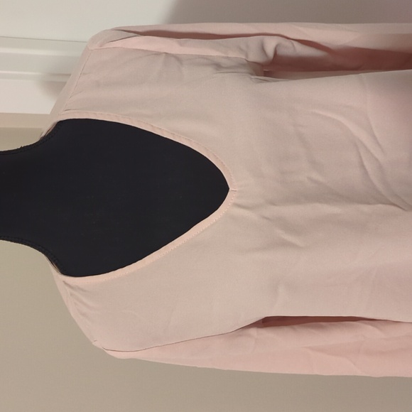 LUSH | light blush blouse, flowy, long sleeves with button accents, size medium - Picture 2 of 9